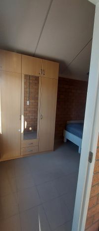 Schlafzimmer 1 Schrank